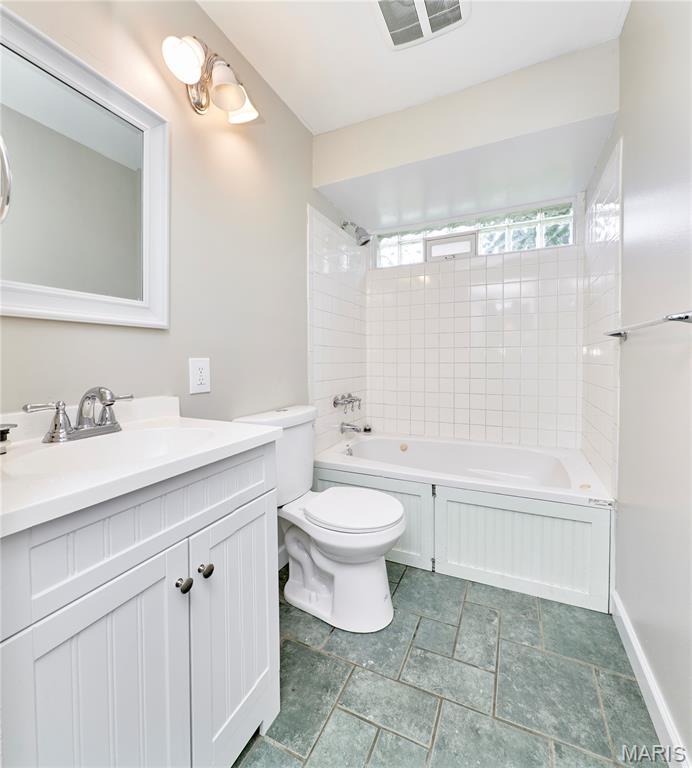 Rolling Meadows 3 - Residential Lease