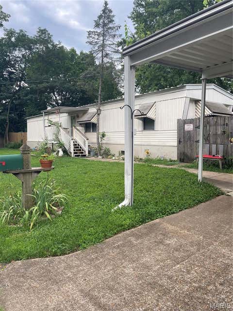 Photo of 862 Thousand Pines Drive, Fenton, MO 63026 (MLS # 26041647)