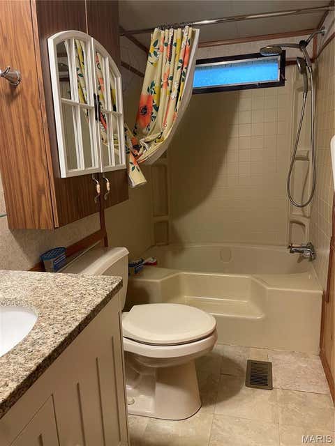 Tiny photo for 862 Thousand Pines Drive, Fenton, MO 63026 (MLS # 26041647)