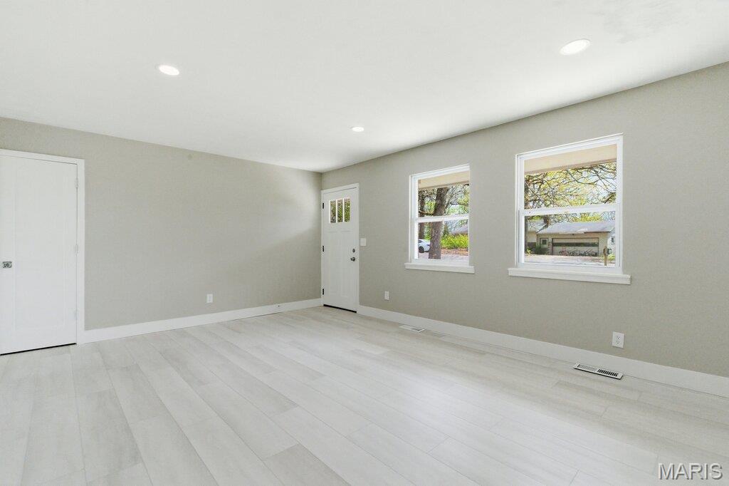 Valle Lake 01 - Residential