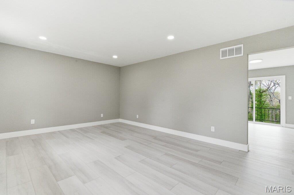 Valle Lake 01 - Residential