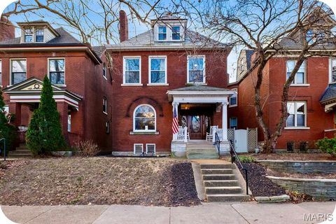 Photo of 3728 Arsenal Street, St Louis, MO 63116 (MLS # 26004014)