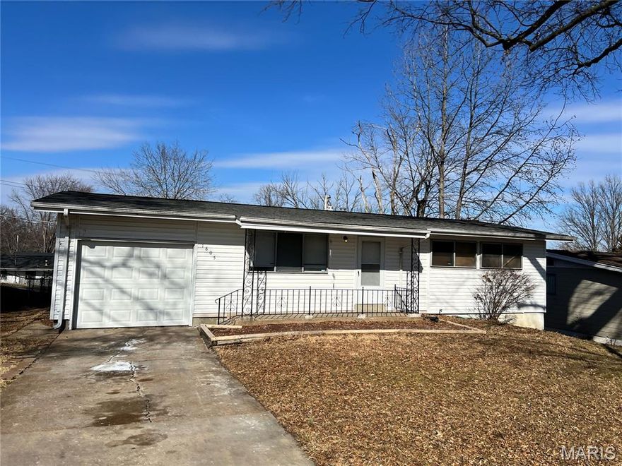 This is a nice 3-bedroom ranch with a one car attached garage. We do accept Section 8. Tenant is responsible for all utilities, including $95/mo for sewer, to be paid to owner in addition to their monthly rent payment. Qualifications: Income must be 3x the asking rent, a minimum credit score of 580, proof of income for the last 30 days, no evictions or felonies in the last 5 years. Application fee is $40 per adult.