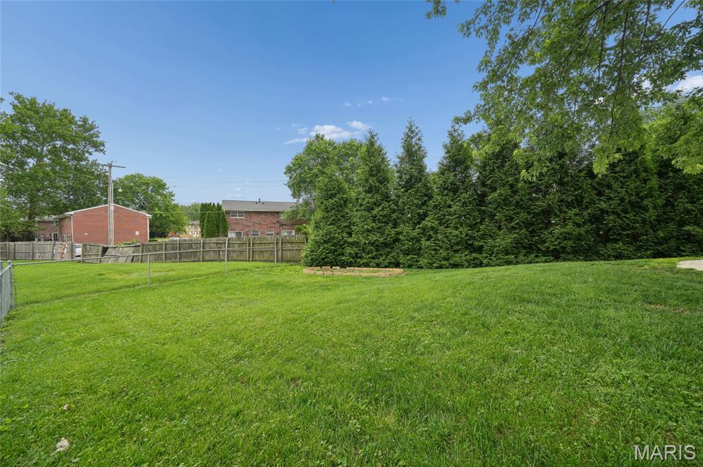 Fox Crest - Residential