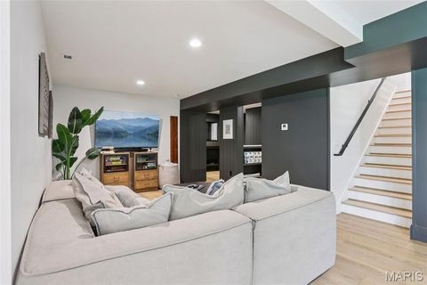 Tiny photo for 853 Elmtree Lane, Kirkwood, MO 63122 (MLS # 26021091)