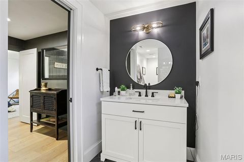 Tiny photo for 853 Elmtree Lane, Kirkwood, MO 63122 (MLS # 26021091)