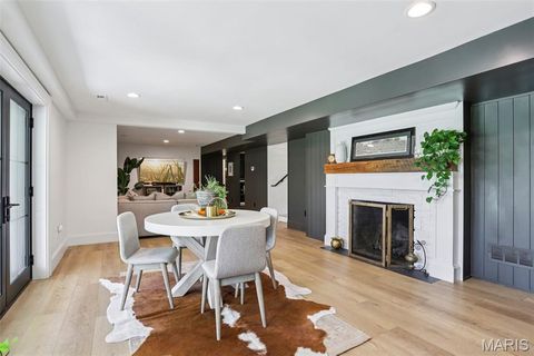 Tiny photo for 853 Elmtree Lane, Kirkwood, MO 63122 (MLS # 26021091)