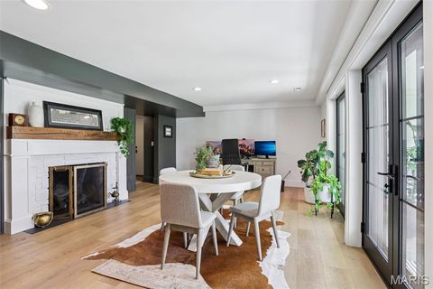 Tiny photo for 853 Elmtree Lane, Kirkwood, MO 63122 (MLS # 26021091)