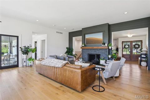 Tiny photo for 853 Elmtree Lane, Kirkwood, MO 63122 (MLS # 26021091)