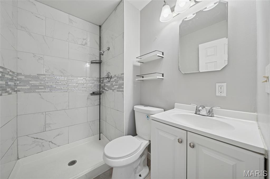 Mayer Wedgwood Green Pheasant Run - Residential