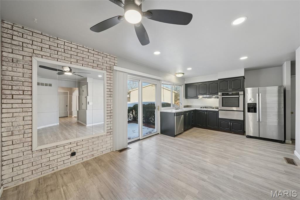 Mayer Wedgwood Green Pheasant Run - Residential