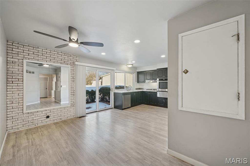 Mayer Wedgwood Green Pheasant Run - Residential