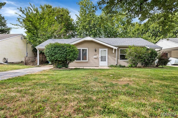 12157 PARKWOOD PL, MARYLAND HEIGHTS, MO 63043 - Image 3a2cf4cb4786fd41b4cd57784b5b636d/3929513689