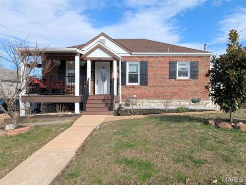 Photo of 8518 Pilot Avenue, Affton, MO 63123 (MLS # 26030557)