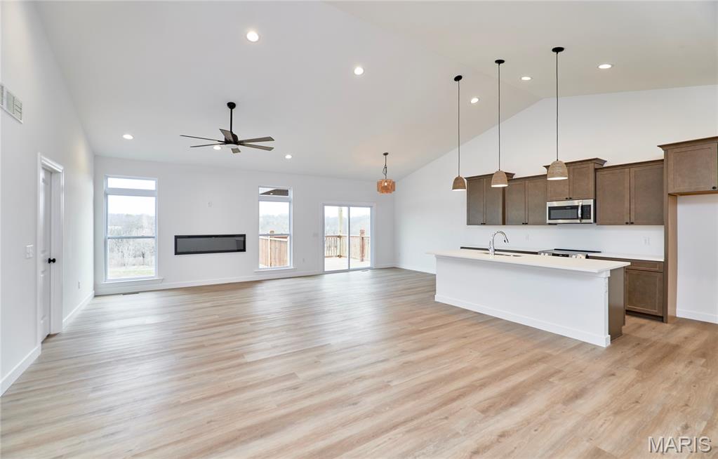 Stoneridge Villas - Residential