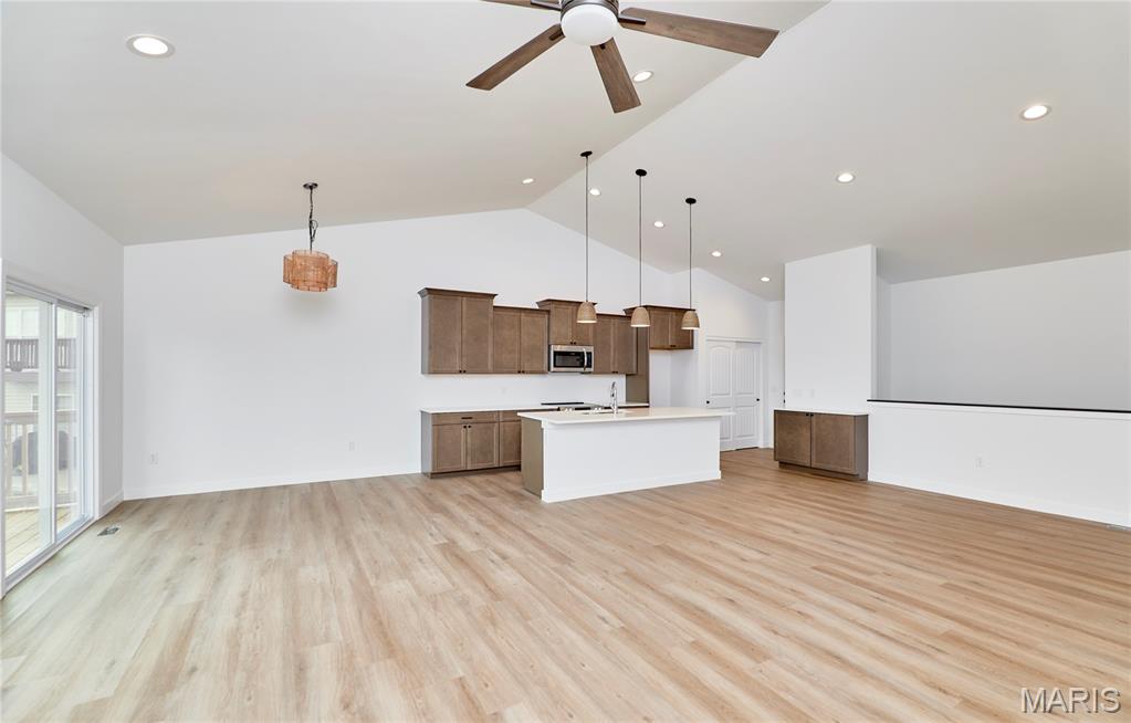 Stoneridge Villas - Residential