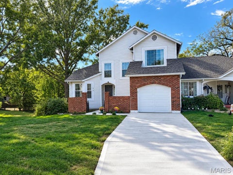 Photo of 61 Broken Oak Court, St Peters, MO 63304 (MLS # 26067752)