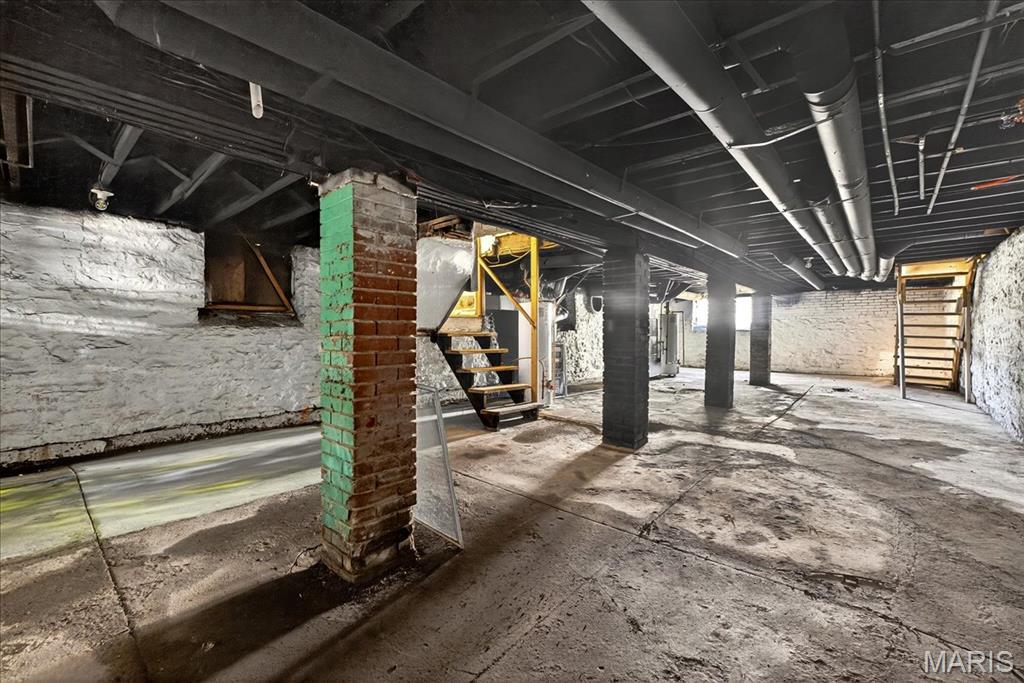 St Louis, Missouri 63110, United States, 2 Bedrooms Bedrooms, ,1 BathroomBathrooms,Residential,Active,171055