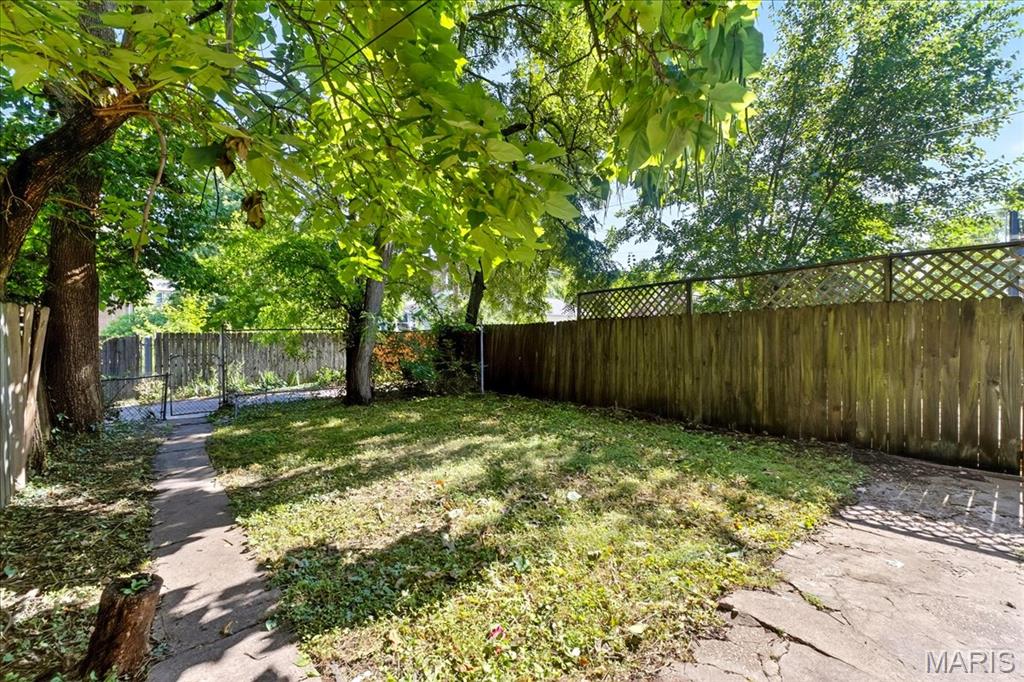 St Louis, Missouri 63110, United States, 2 Bedrooms Bedrooms, ,1 BathroomBathrooms,Residential,Active,171055