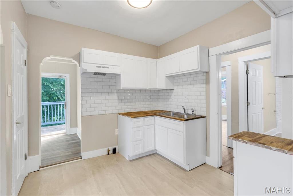 Laughlins Add To Sycamore Hills - Residential