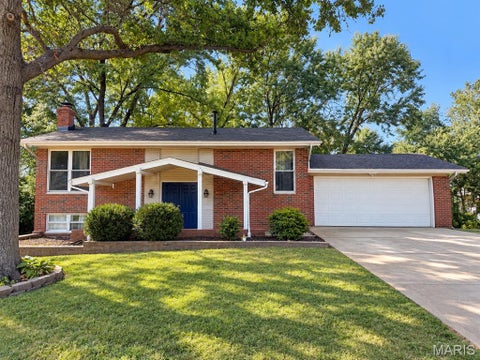 Photo of 4432 Mattis Road, Mehlville, MO 63128 (MLS # 26059193)