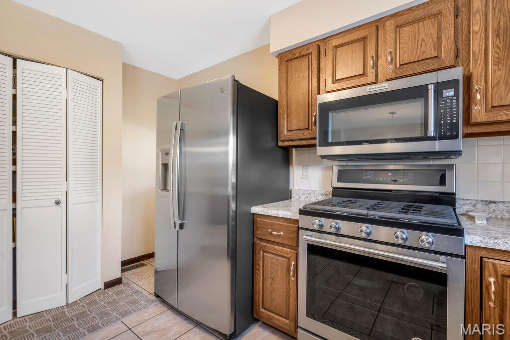 15412 Forte De France Lane