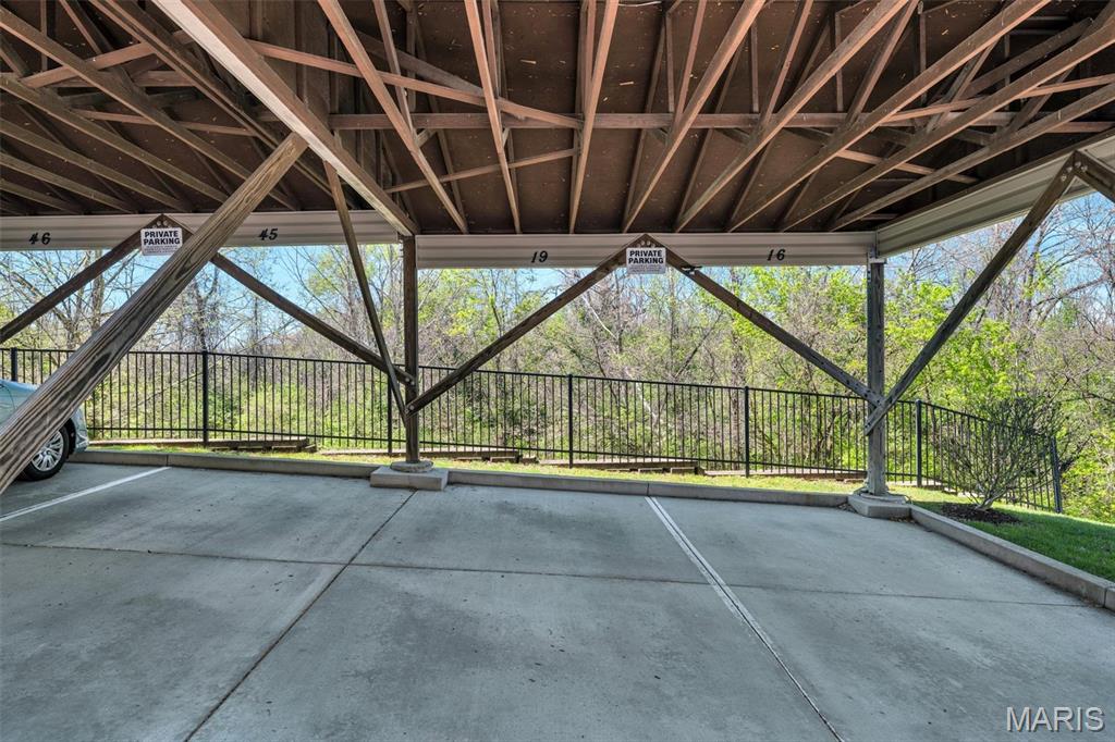 Arbor Creek Condo Three - Residential