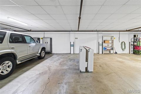 Tiny photo for 200 Ambridge Court #306, Chesterfield, MO 63017 (MLS # 25077049)