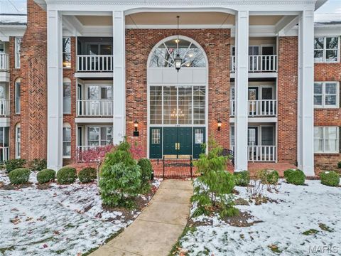 Tiny photo for 200 Ambridge Court #306, Chesterfield, MO 63017 (MLS # 25077049)
