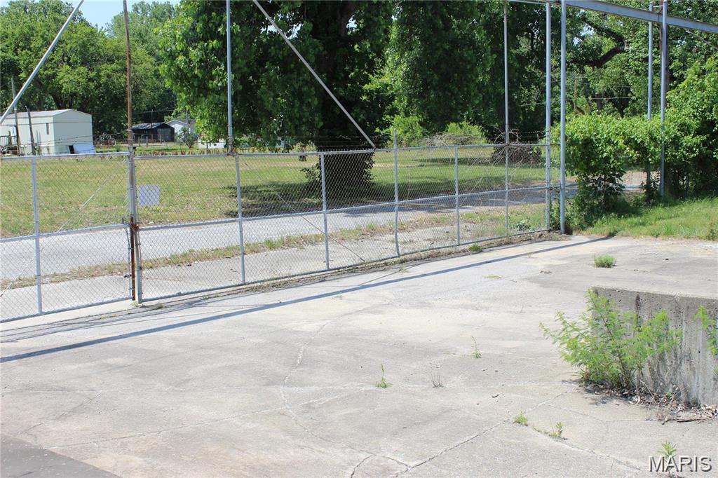 Lindell Addition - Commercial Sale