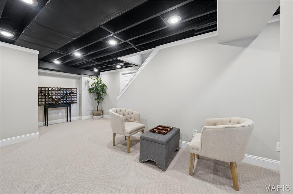 Stoneleigh Towers - Residential