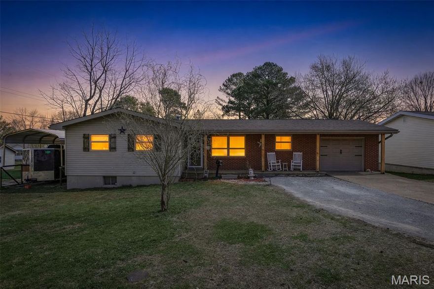 Check out this charming 3-bedroom 2 bath home just blocks away from the middle school in Desloge MO offering a full unfinished basement, single attached garage, and large back yard. Home will have a new roof installed prior to closing. Floorplans with room measurements are in the photos. If you have been waiting to find a 3 bedroom with a basement this on is a must see and in this market its surely not going to last long. Schedule your showings while you can.