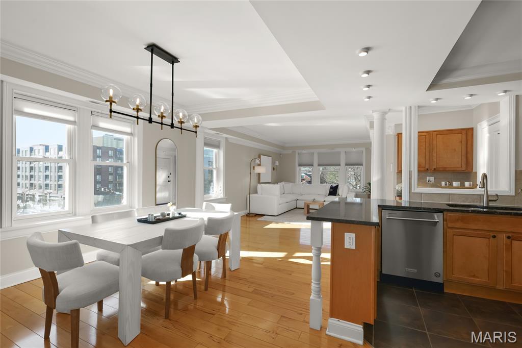 116 N Central Avenue 3S