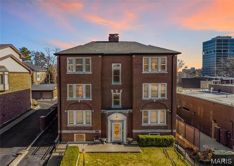 116 N Central Avenue 3S Clayton MO 63105