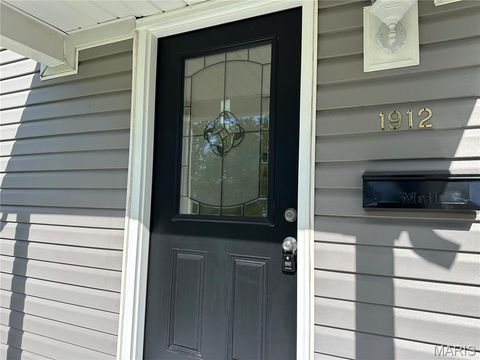 Tiny photo for 1912 Overland Drive, St Louis, MO 63114 (MLS # 26030400)