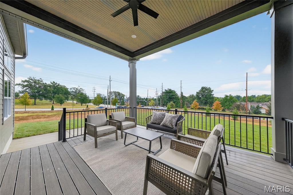 Santino Court - Residential