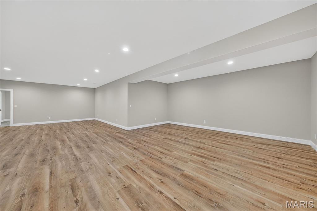 Santino Court - Residential