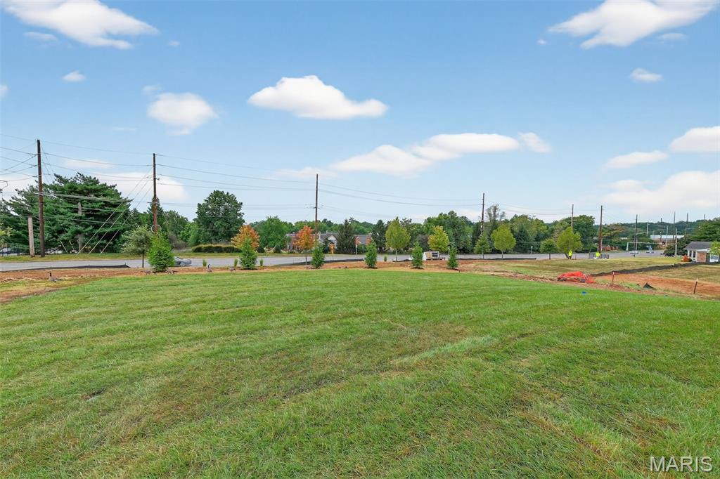 Santino Court - Residential