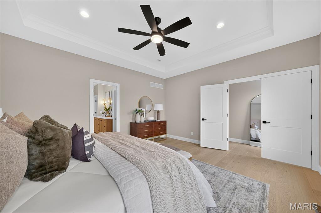 Santino Court - Residential