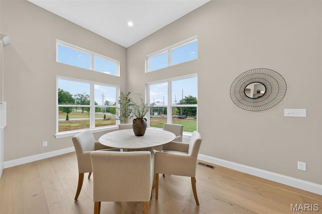 Santino Court - Residential