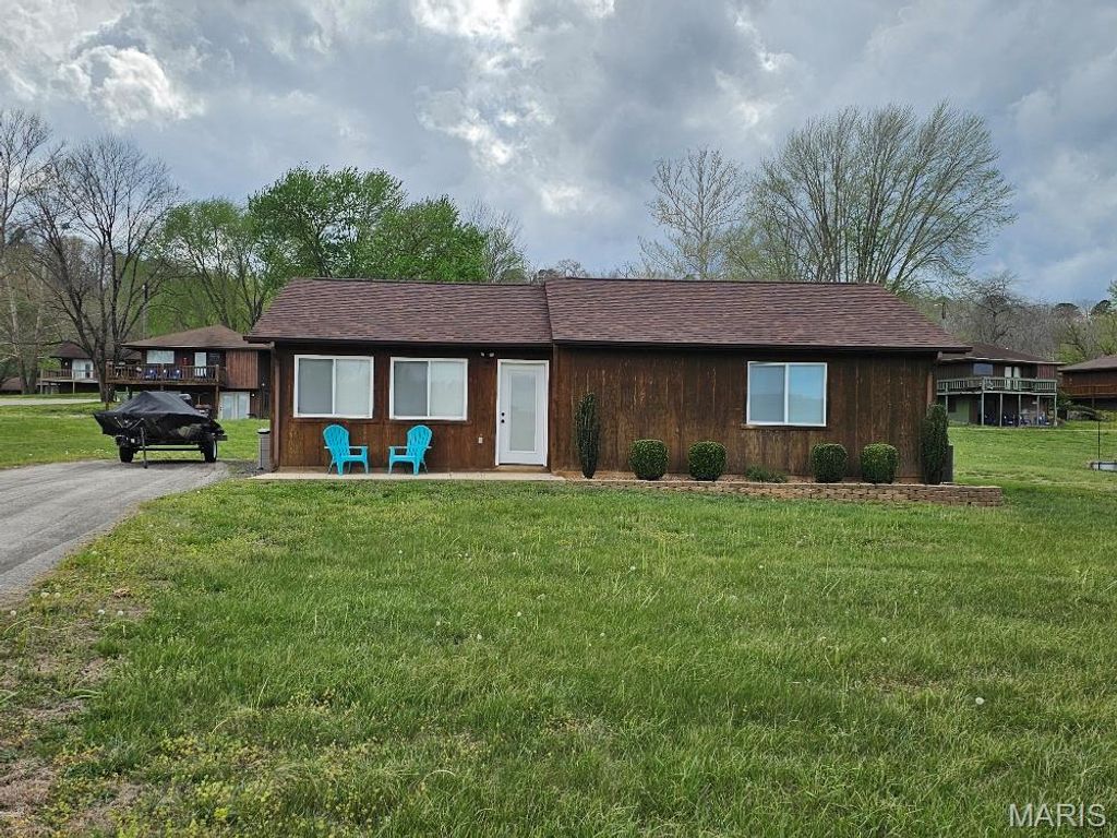 Photo of 736 Carter 127, Van Buren, MO 63965 (MLS # 26020426)