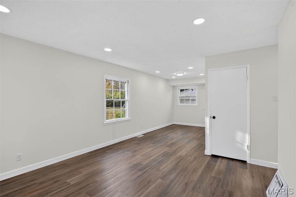 Glasgow Village Unit No 3 - Residential