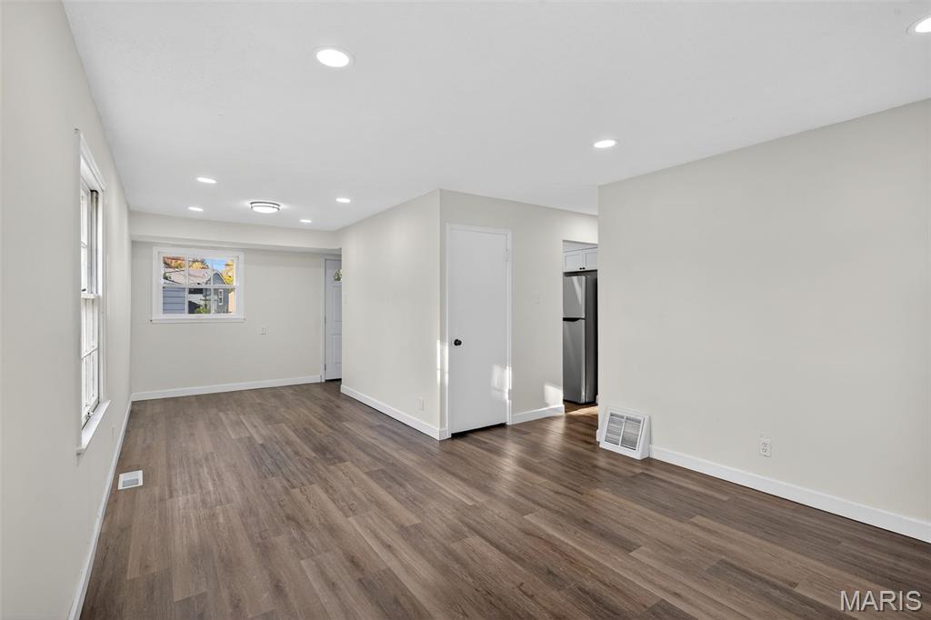 Glasgow Village Unit No 3 - Residential