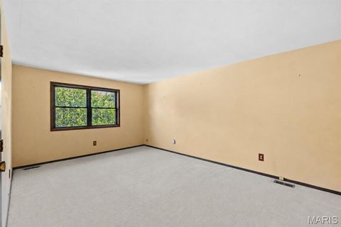 Tiny photo for 12787 Parkway Estates Drive, St Louis, MO 63146 (MLS # 26034935)