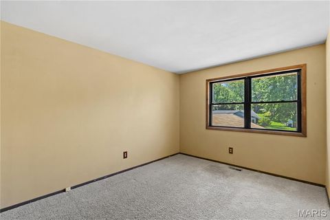 Tiny photo for 12787 Parkway Estates Drive, St Louis, MO 63146 (MLS # 26034935)