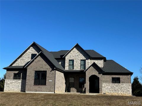 Photo of 3343 Nottoway Avenue, Godfrey, IL 62035 (MLS # 25081956)