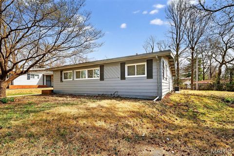 Tiny photo for 8300 Woodhurst Drive, St Louis, MO 63134 (MLS # 26017311)