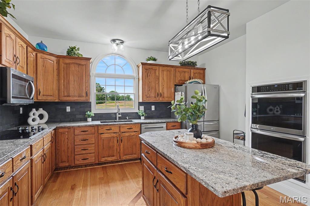 22628 Doe Haven