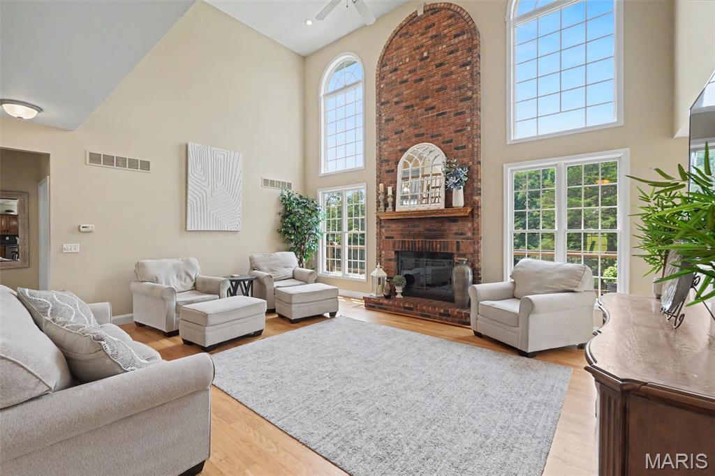 22628 Doe Haven