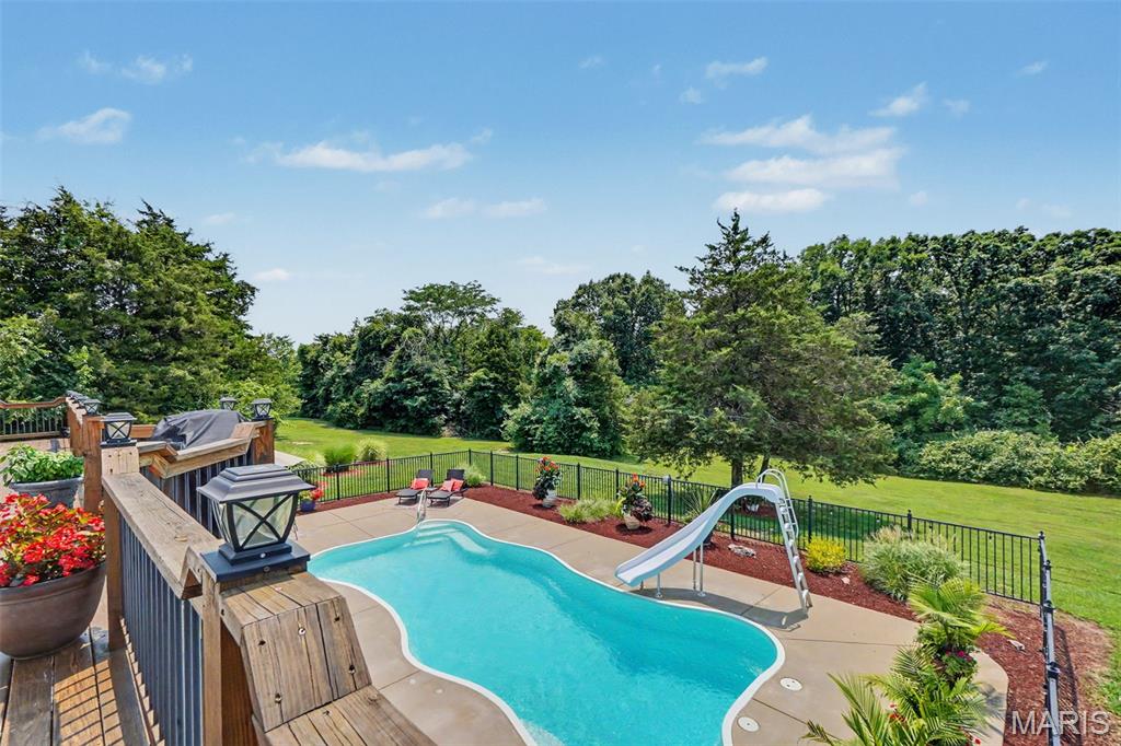 22628 Doe Haven